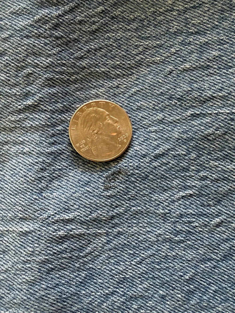 Abercrombie 90s Relaxed High Rise Ripped Jeans Size 28 - Picture 5 of 5